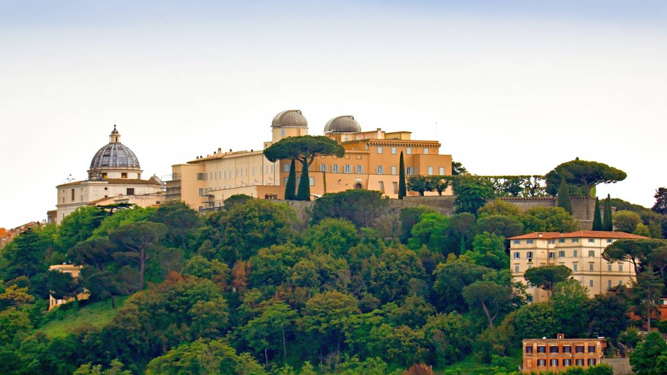 Hotel-Castel-Vecchio-Castel-Gandolfo-Palazzo-Apostolico