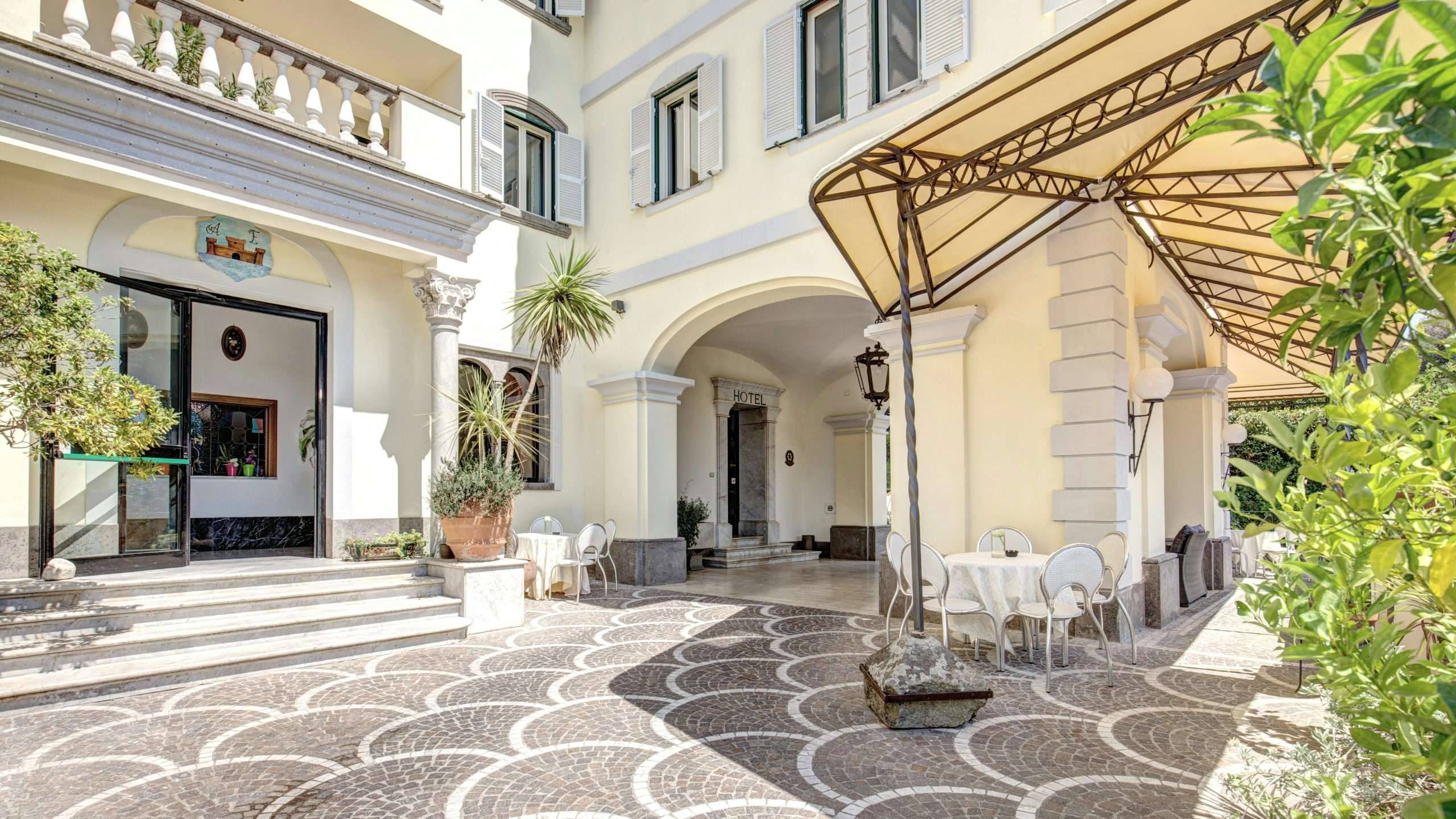 Hotel-Castelvecchio-Castel-Gandolfo-02-new