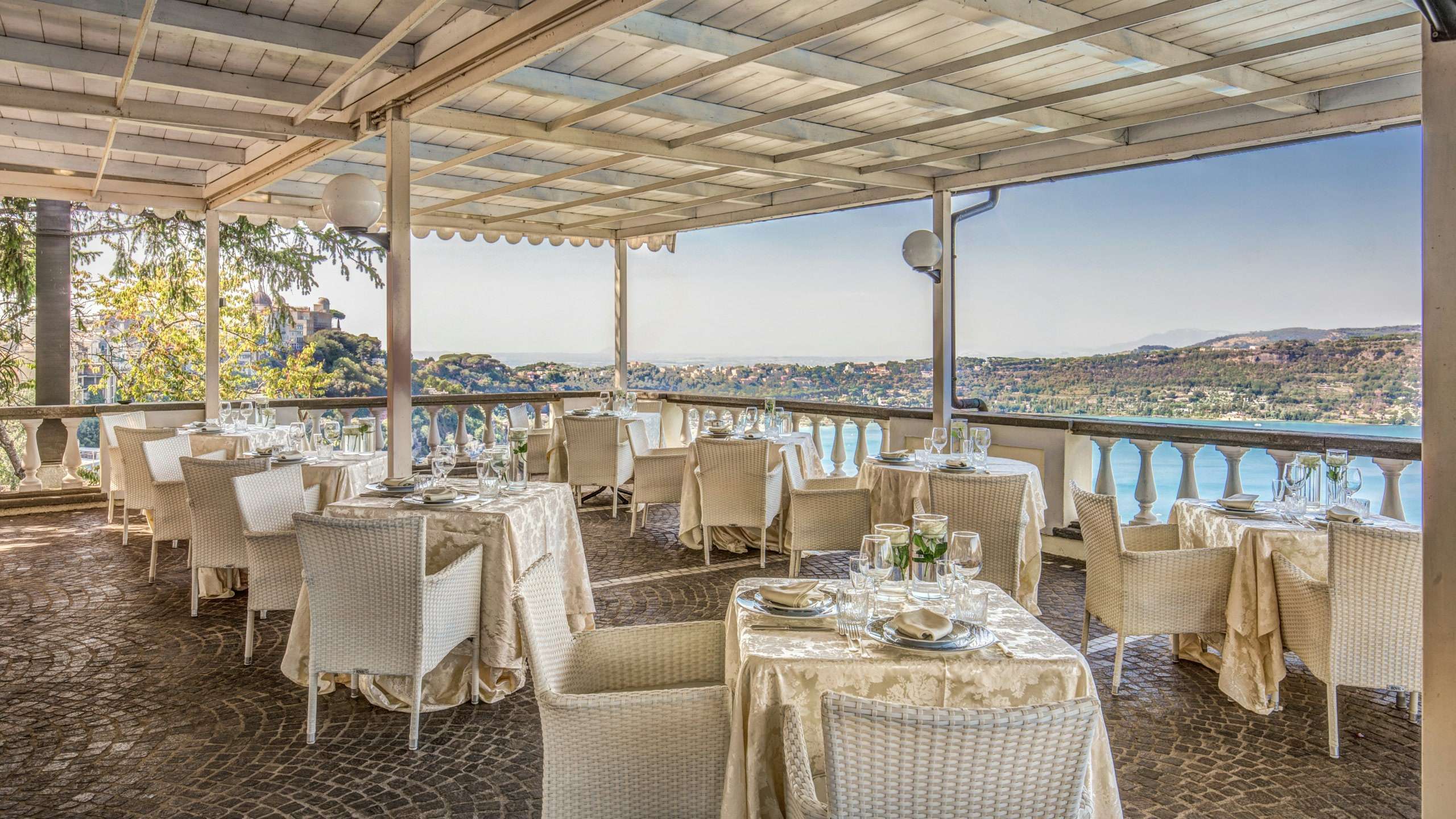 Hotel-Castelvecchio-Castel-Gandolfo-restaurant-16