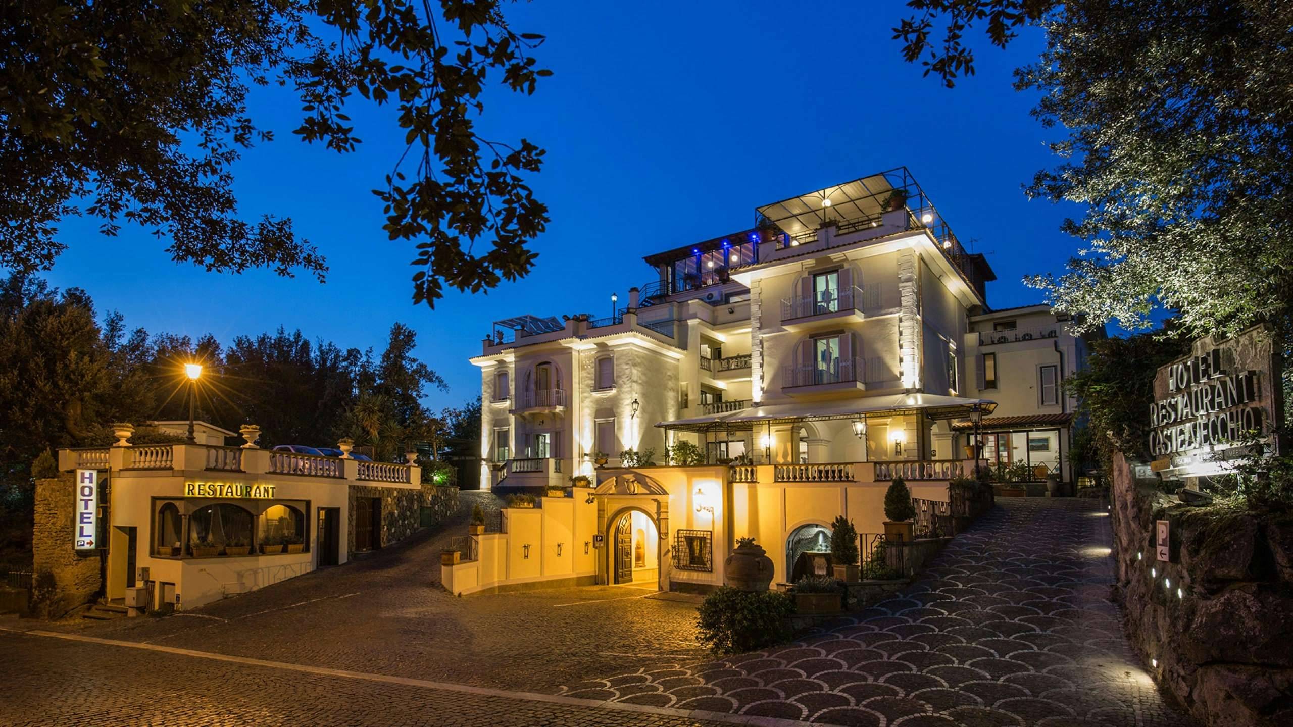 castelvecchio-esterno-notte-new