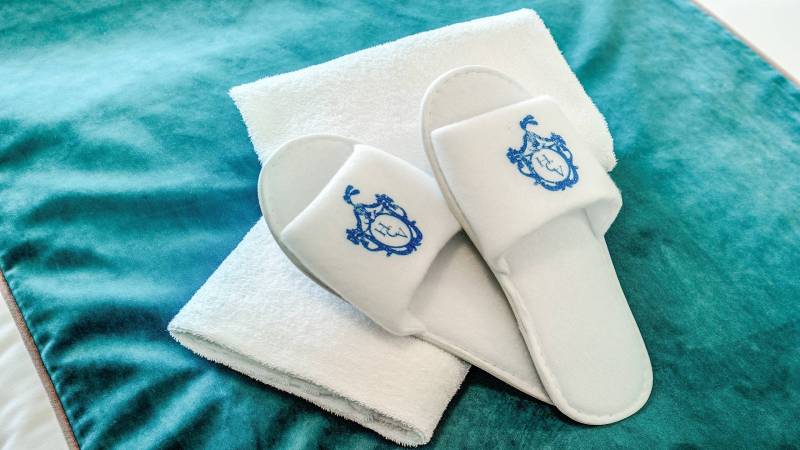 Hotel-Castel-Vecchio-Lake-Albano-Lake-Castel-Gandolfo-Accessories-2