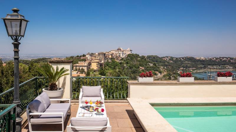 Hotel-Castel-Vecchio-Lago-Albano-Roof-garden-8