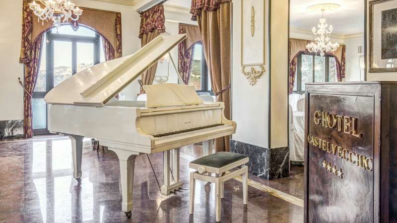 Hotel-Castelvecchio-Castel-Gandolfo-interior-42