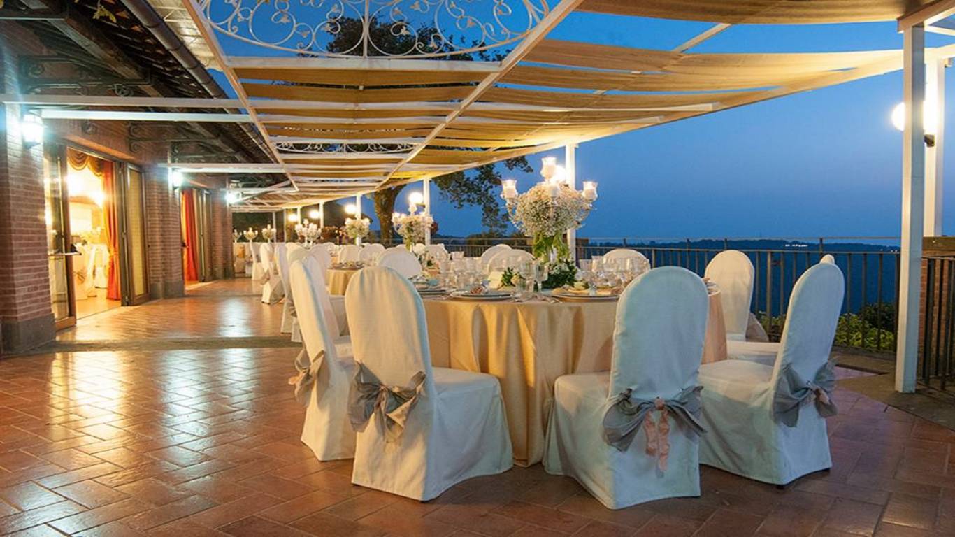 Terrace-at-night-Punta-san-michele