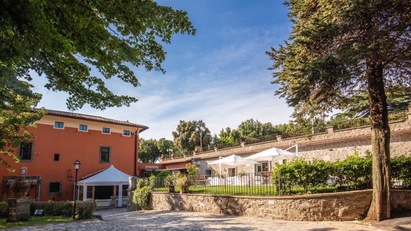 Villa-Del-Cardinale-Lago-Albano-Terrazza-Arazzi-Bis