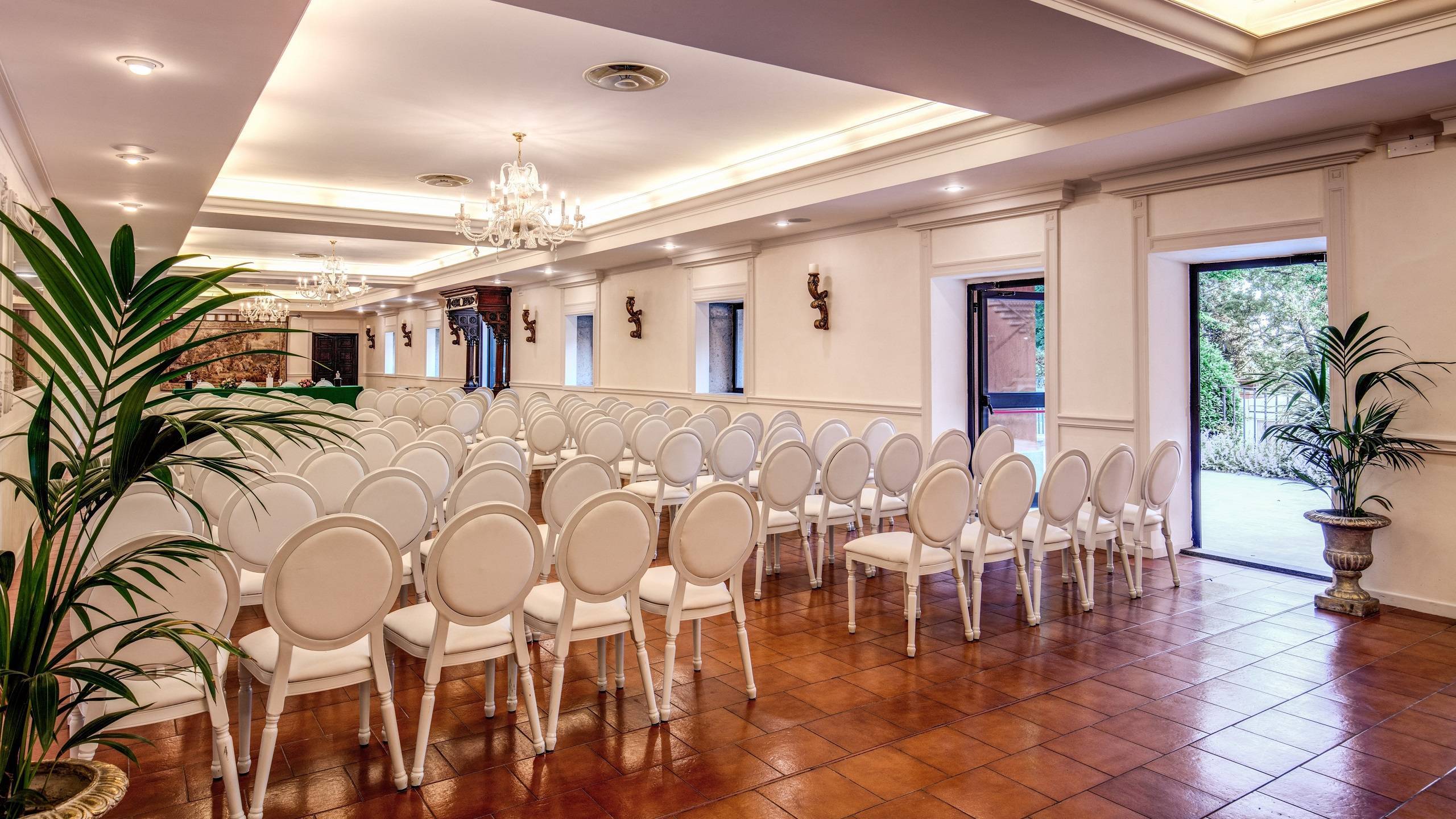 Villa-Del-Cardinale-Lago-Albano-Meeting-7
