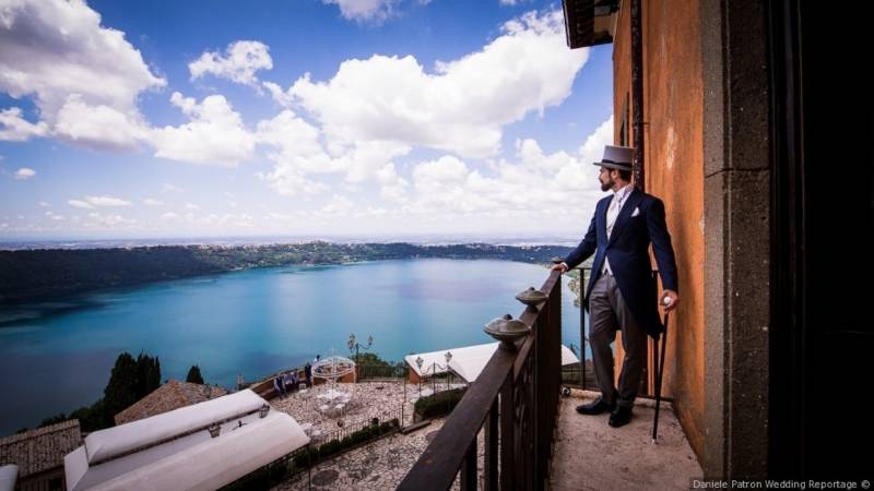 groom-villa-del-cardinale-lake-castel-gandolfo-location-for-events